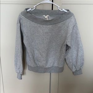 Over the shoulder crewneck